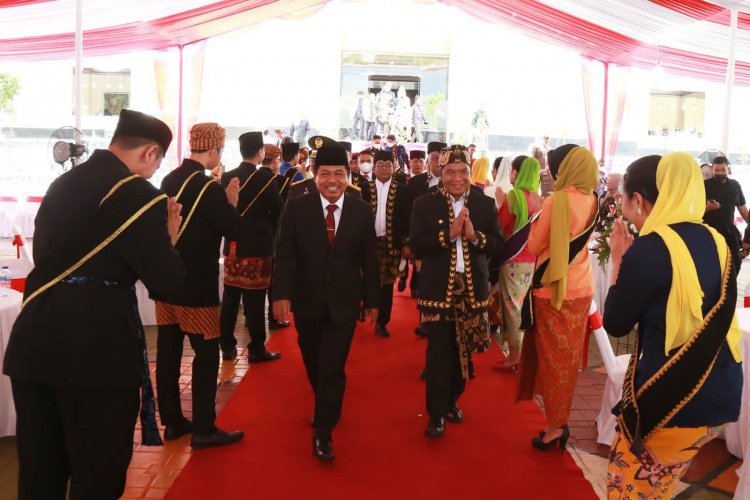 Pj Gubernur Al Muktabar : Pandemi Terkendali, Perekonomian Provinsi Banten Tumbuh