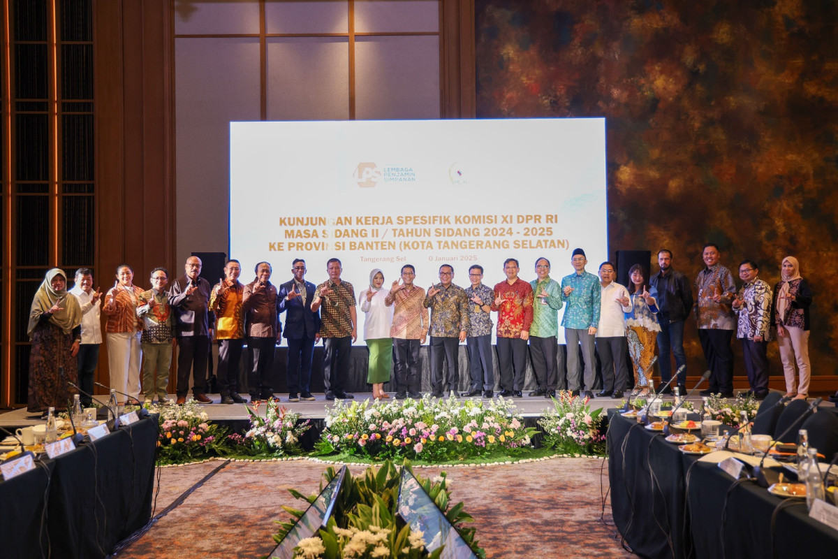 Pj Sekda Provinsi Banten Nana Supiana: BPR/BPRS Harus Permudah Pelayanan Masyarakat Kecil